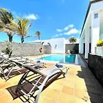 Mamma Mia Pool Heat Private & Jacuzzi Βίλα