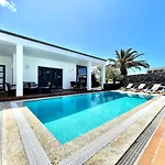 Mamma Mia Pool Heat Private & Jacuzzi וילה פלאיה בלנקה