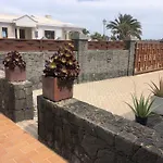 Mamma Mia Pool Heat Private & Jacuzzi פלאיה בלנקה