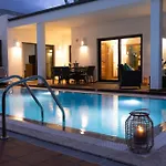 Βίλα Mamma Mia Pool Heat Private & Jacuzzi *