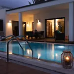 Mamma Mia Pool Heat Private & Jacuzzi * Playa Blanca (Lanzarote)