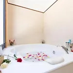 Βίλα Mamma Mia Pool Heat Private & Jacuzzi *