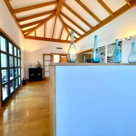 Mamma Mia Pool Heat Private & Jacuzzi Villa *