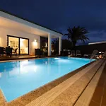 Mamma Mia Pool Heat Private & Jacuzzi