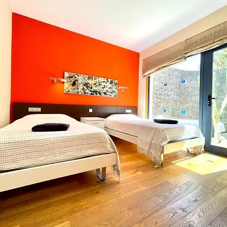 Mamma Mia Pool Heat Private & Jacuzzi * Playa Blanca