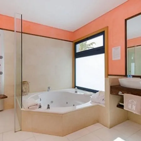 Mamma Mia Pool Heat Private & Jacuzzi * Playa Blanca