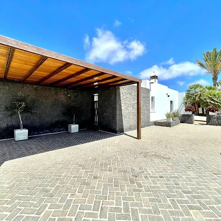 Mamma Mia Pool Heat Private & Jacuzzi * 普拉亚布兰卡