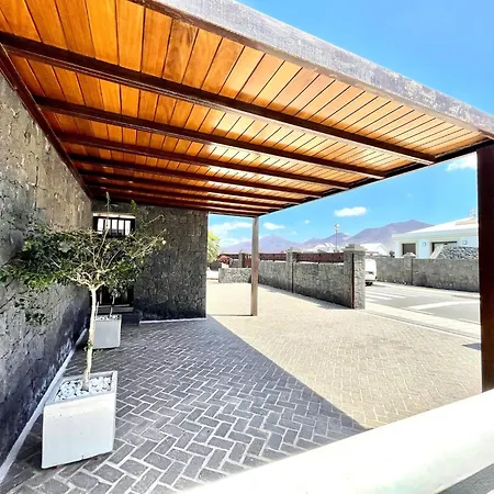 Villa Mamma Mia Pool Heat Private & Jacuzzi Playa Blanca