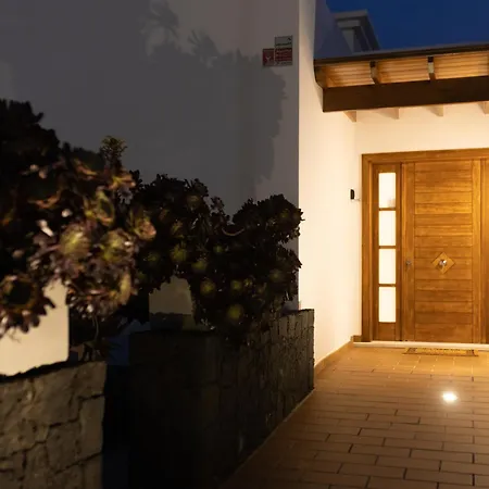 Mamma Mia Pool Heat Private & Jacuzzi * Playa Blanca