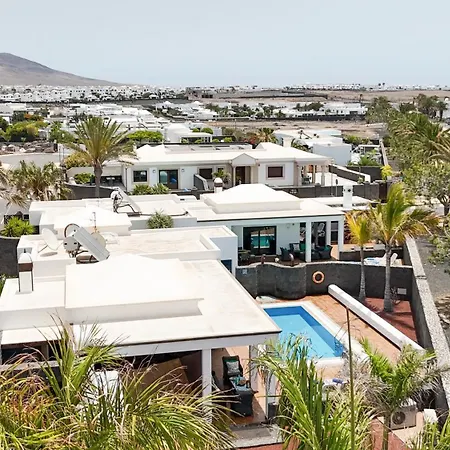 Mamma Mia Pool Heat Private & Jacuzzi