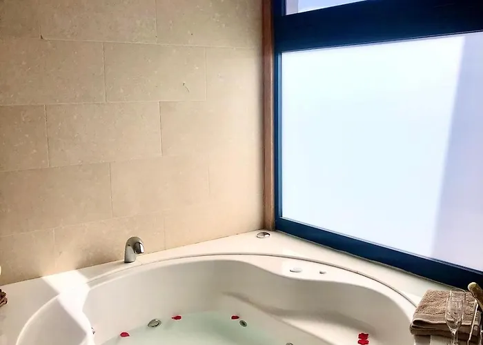 Mamma Mia Pool Heat Private & Jacuzzi * بلايا بلانكا