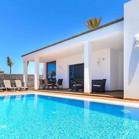 Villa Mamma Mia Pool Heat Private & Jacuzzi Playa Blanca (Lanzarote)