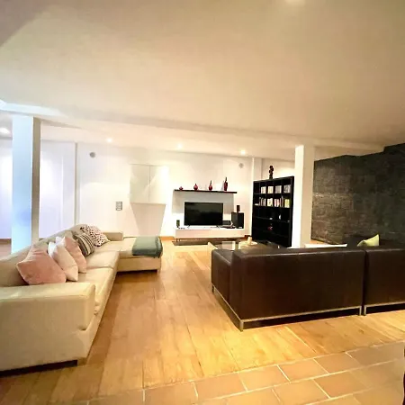 Mamma Mia Pool Heat Private & Jacuzzi