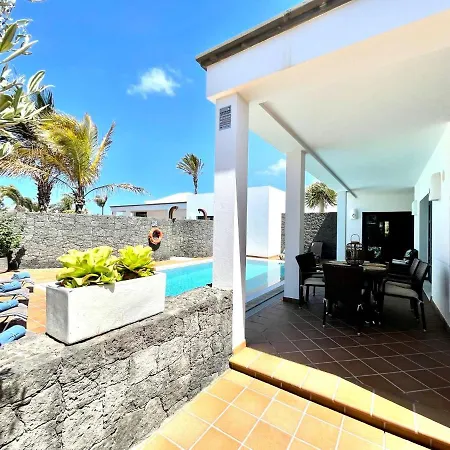 Mamma Mia Pool Heat Private & Jacuzzi Villa *