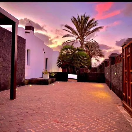 Mamma Mia Pool Heat Private & Jacuzzi *