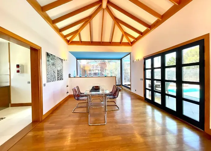 Mamma Mia Pool Heat Private & Jacuzzi * Playa Blanca (Lanzarote)