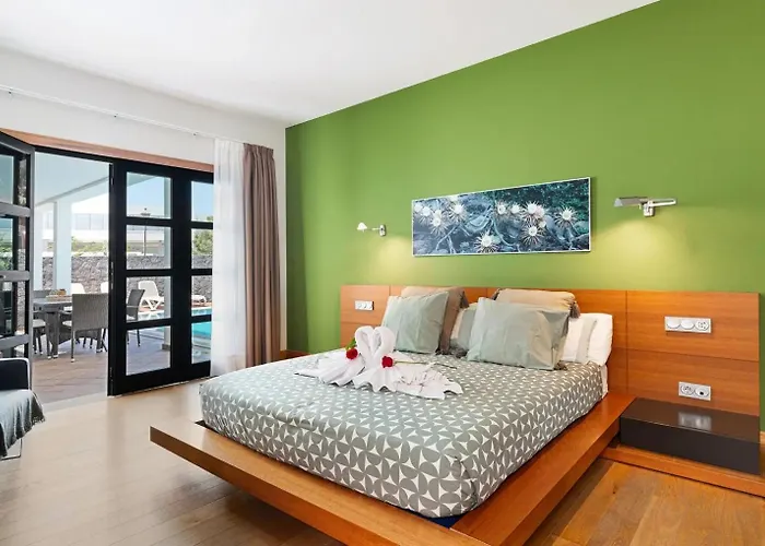 Mamma Mia Pool Heat Private & Jacuzzi Villa Playa Blanca (Lanzarote)